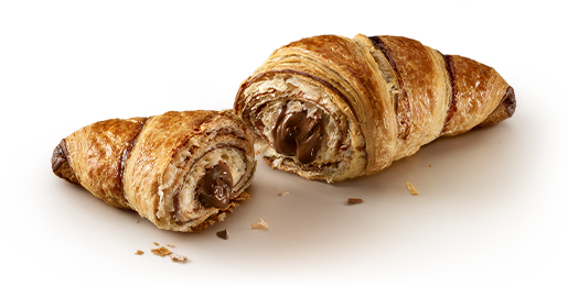 Croissant con crema al cacao e nocciole